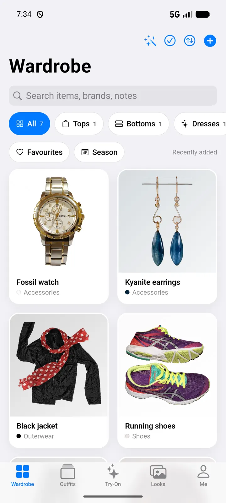 Dress Style wardrobe screen with photographed items